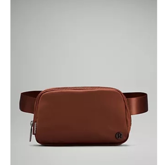 lululemon athletica Handbags - Lululemon Everywhere Belt Bag